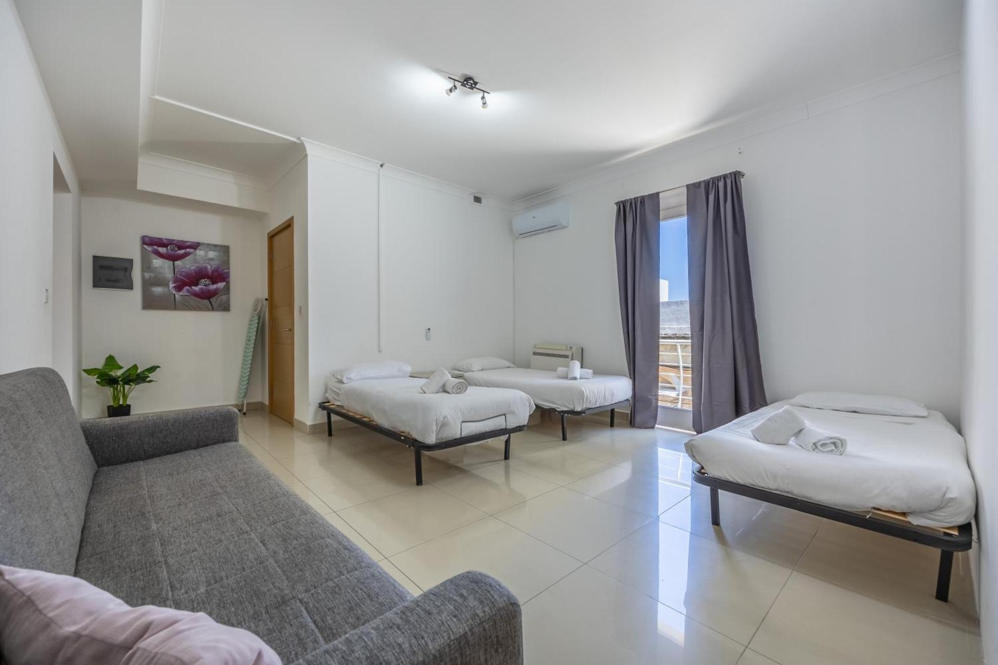 Hard To Come By - Modern & Huge House In Sliema Ngoại thất bức ảnh