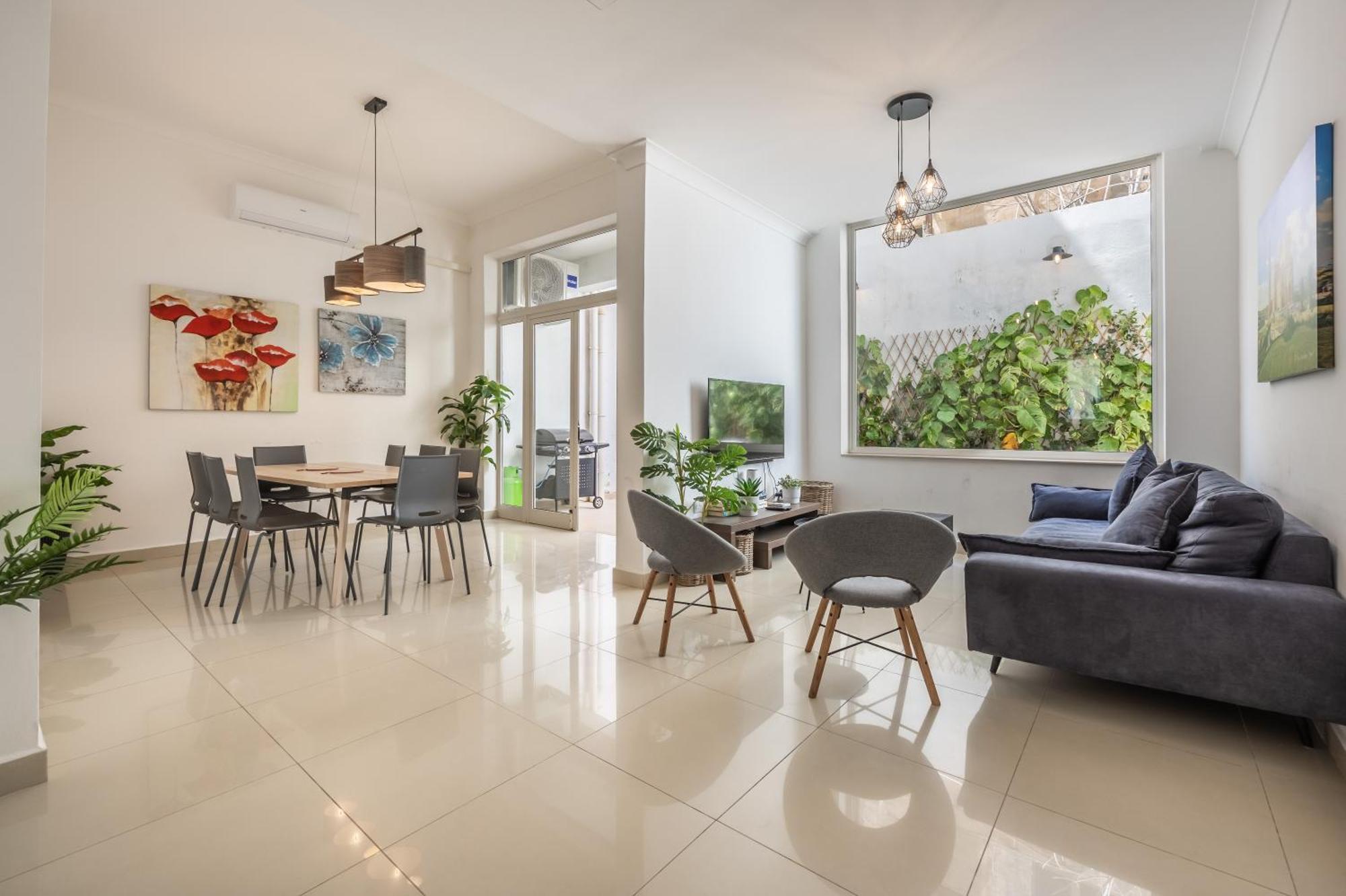 Hard To Come By - Modern & Huge House In Sliema Ngoại thất bức ảnh